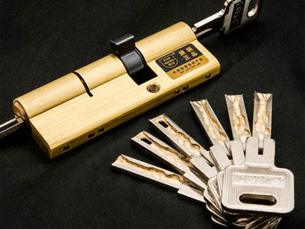 曲周24小时上门开锁公司