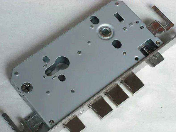 曲周24小时上门开锁公司