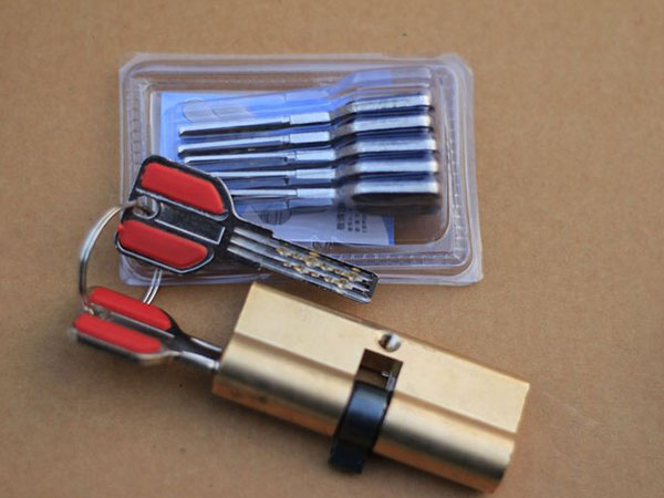 曲周24小时上门开锁公司